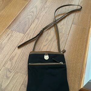 BARELY WORN: MICHAEL KORS BLACK NYLON CROSSBODY